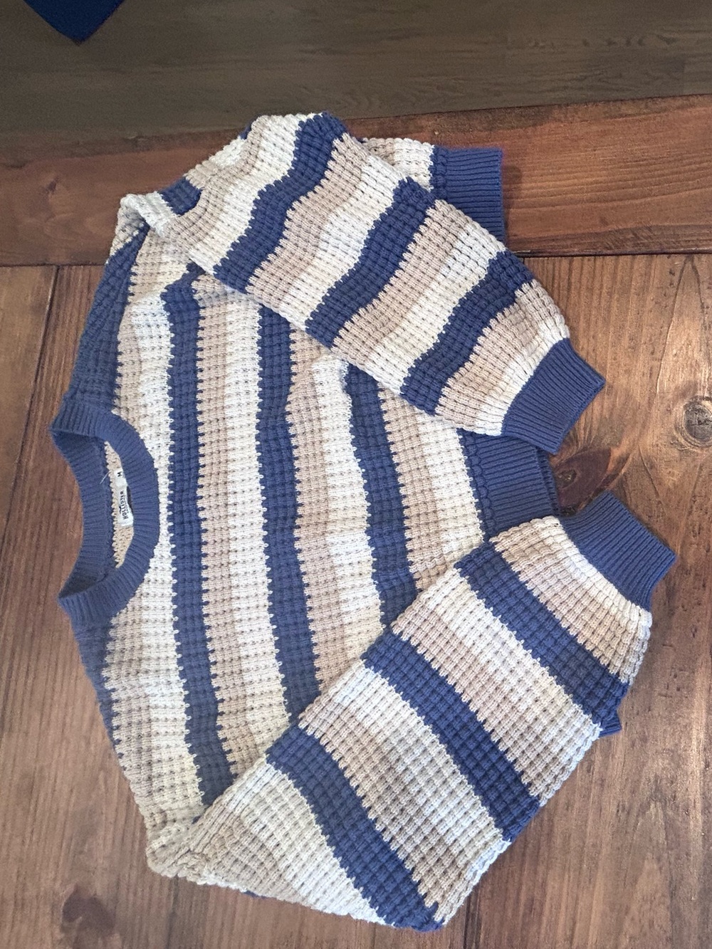 Hollister excellent quality Blue & Cream Stripe Knit Sweater